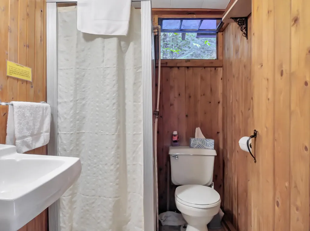 103 Taylor Woods Road Belgrade ME 04917