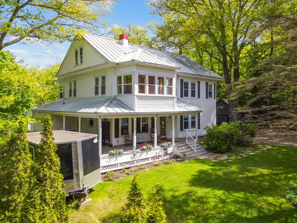 103 Taylor Woods Road Belgrade ME 04917