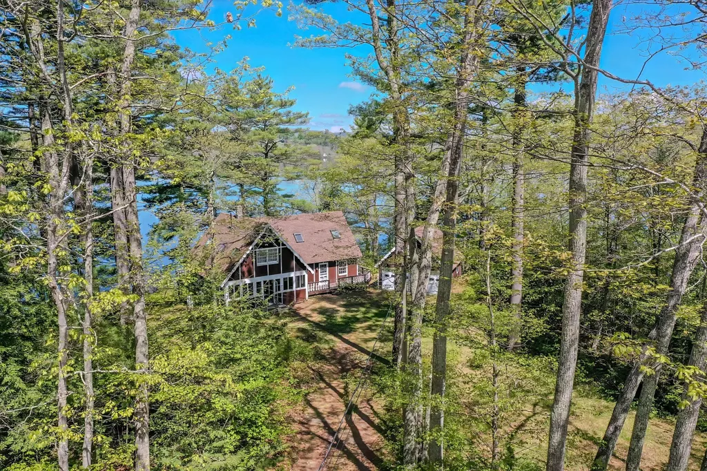 122 Oak Point Lane Union ME 04862