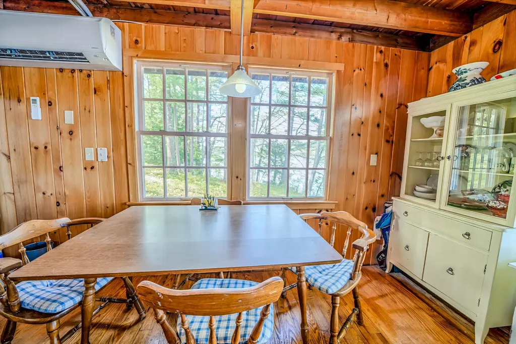 122 Oak Point Lane Union ME 04862