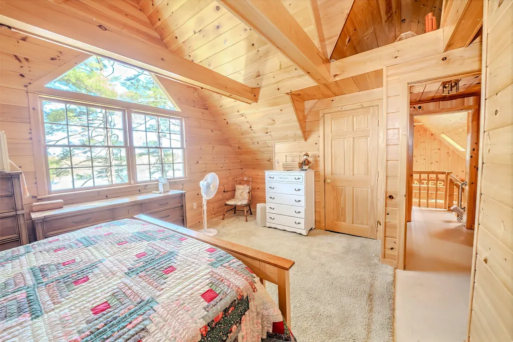 122 Oak Point Lane Union ME 04862
