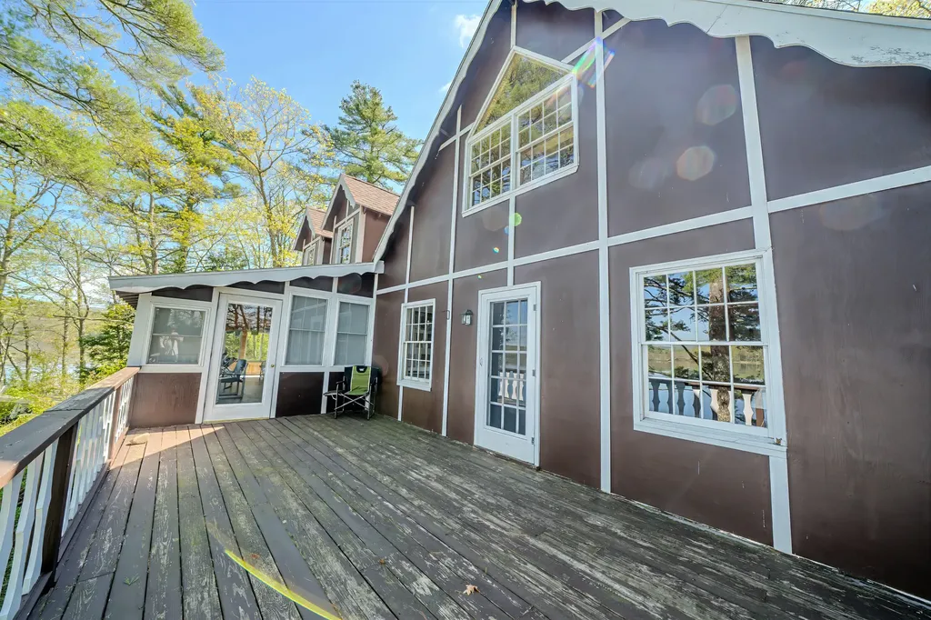 122 Oak Point Lane Union ME 04862