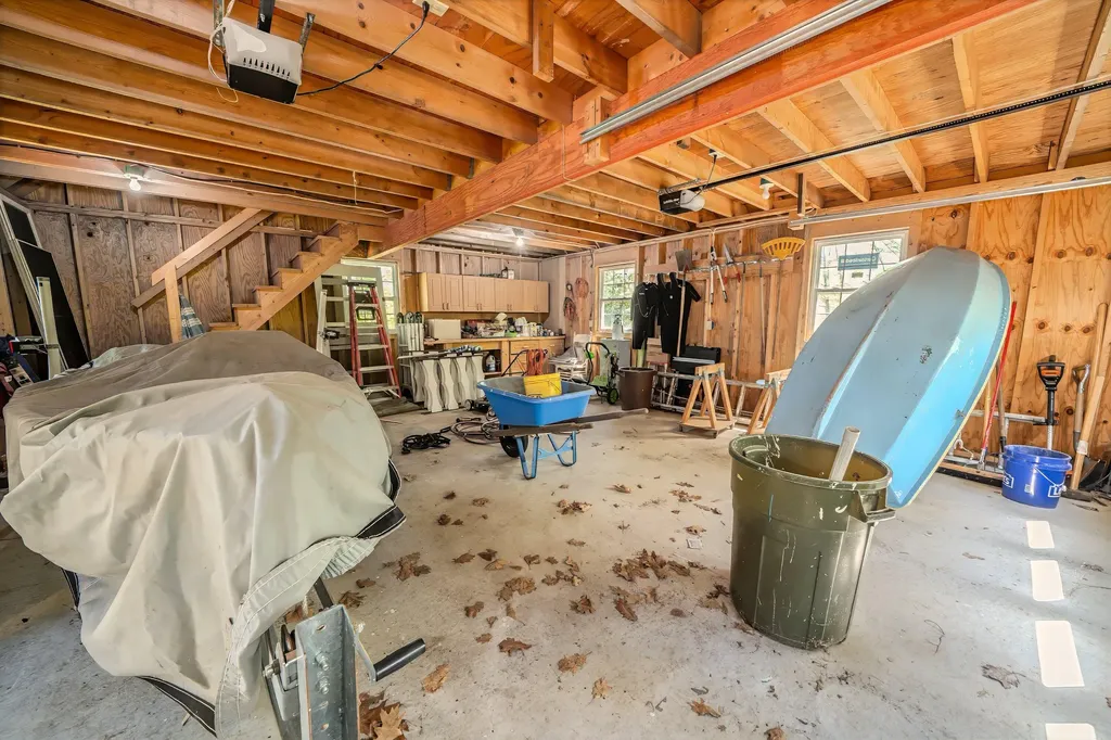 122 Oak Point Lane Union ME 04862