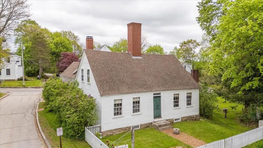 27 Summer & 12 Washington Street Wiscasset ME 04578