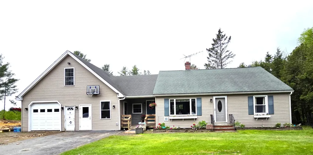 2670 Bennoch Road Old Town ME 04468