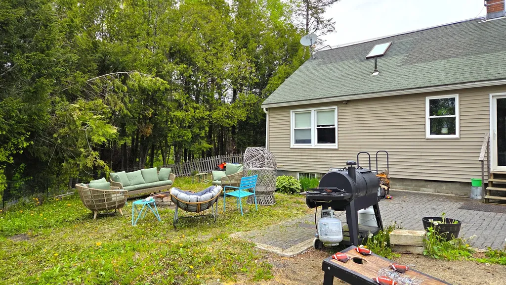 2670 Bennoch Road Old Town ME 04468