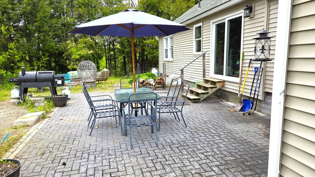 2670 Bennoch Road Old Town ME 04468
