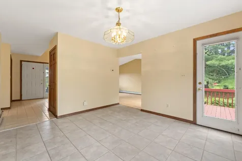 75 Amberley Way Auburn ME 04210