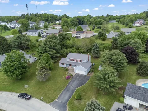 75 Amberley Way Auburn ME 04210