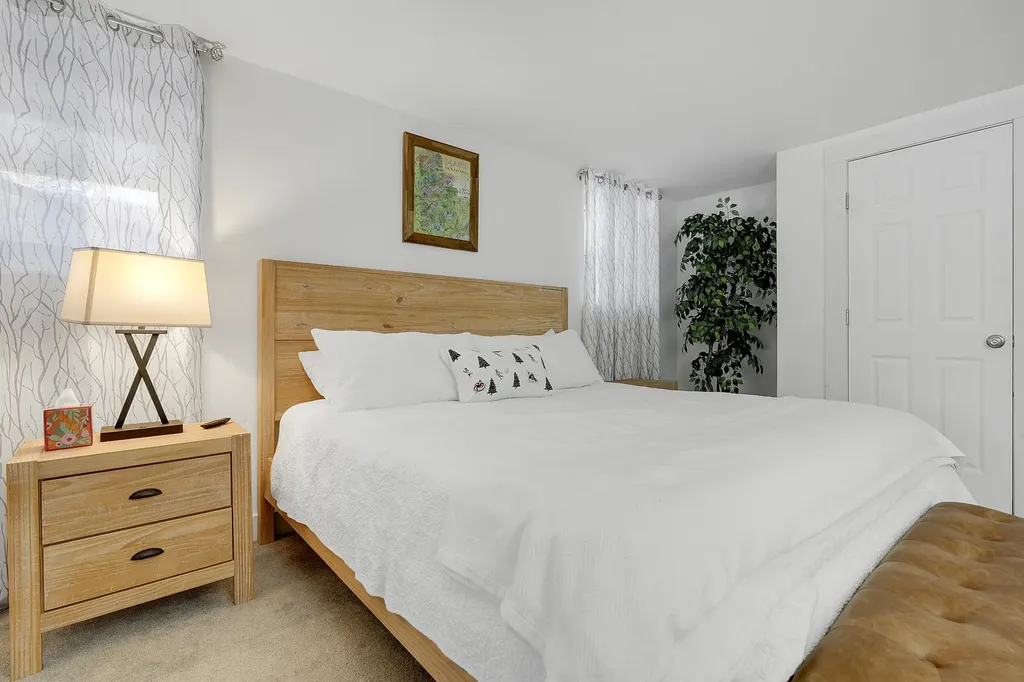 15 Mill Hill Bethel ME 04217