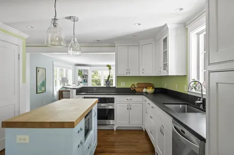 19 Rocky Hill Road Cape Elizabeth ME 04107