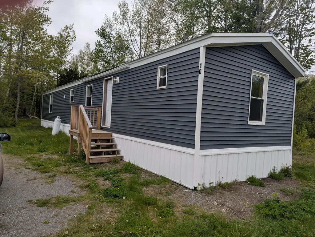 10 Schoppe Drive Orono ME 04473