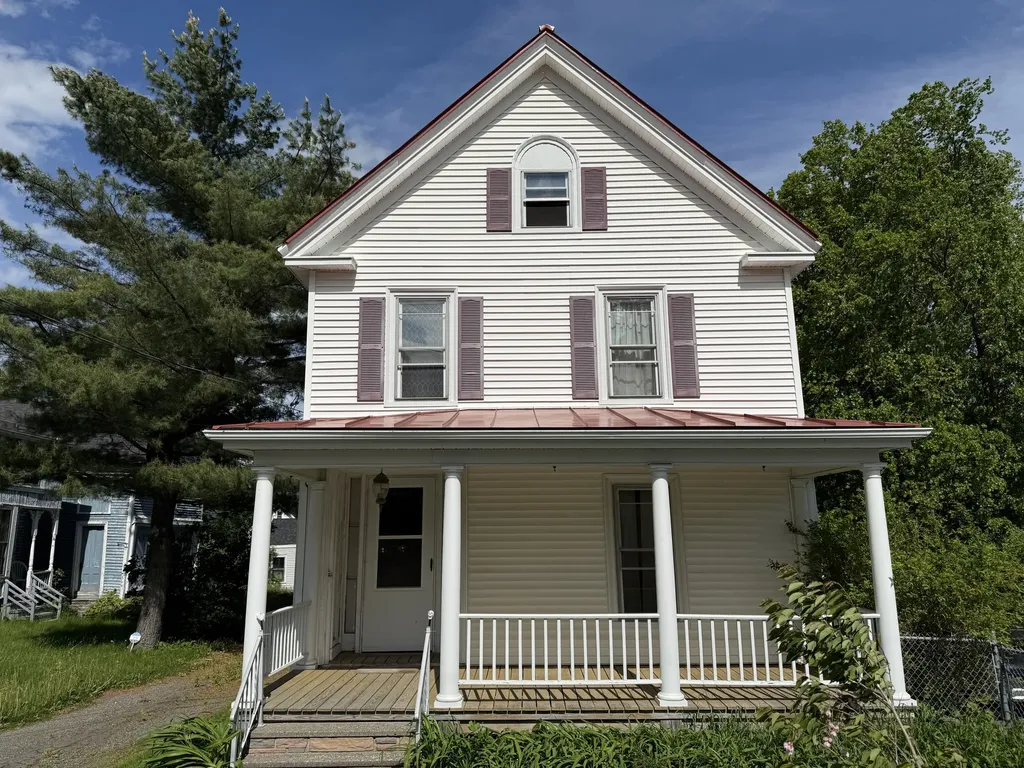 21 Fern Street Bangor ME 04401