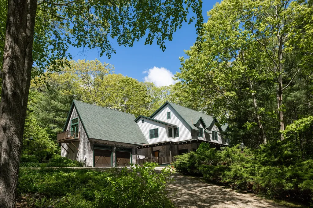 20 Sentry Hill Road York ME 03909