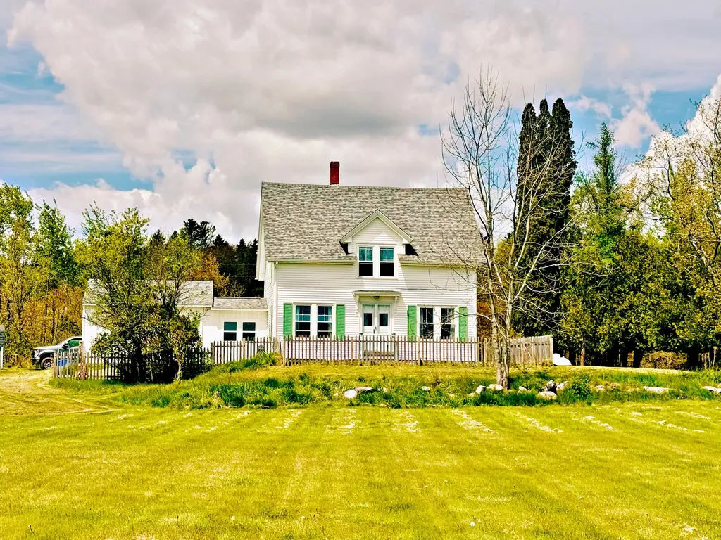 18 Hoyttown Road East Machias ME 04630