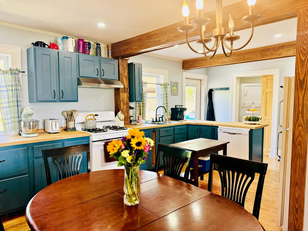 18 Hoyttown Road East Machias ME 04630