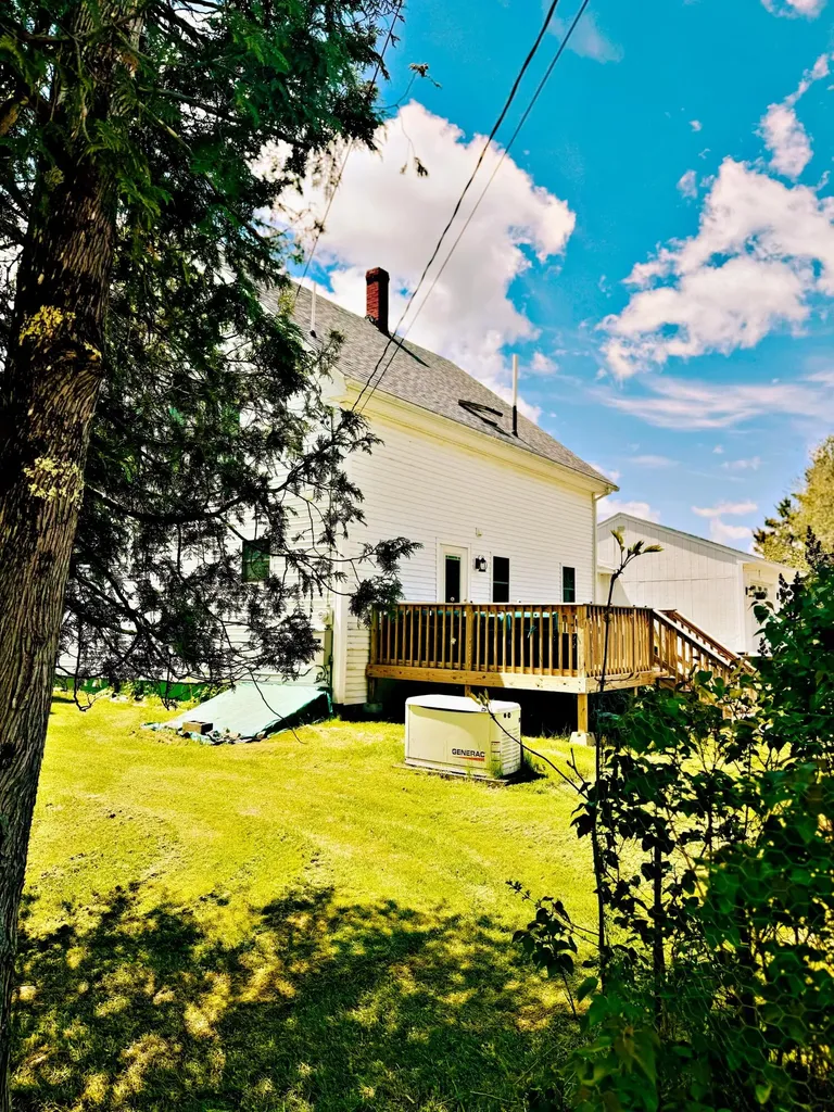 18 Hoyttown Road East Machias ME 04630