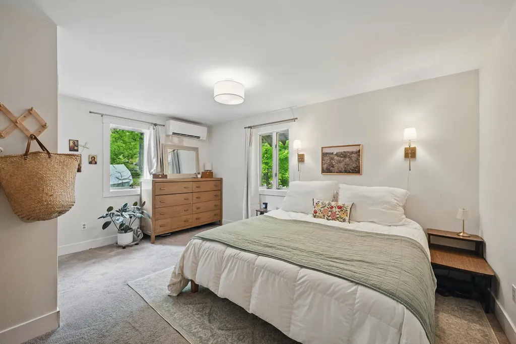 14 Greenleaf Lane Monmouth ME 04259