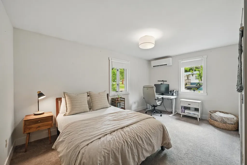 14 Greenleaf Lane Monmouth ME 04259