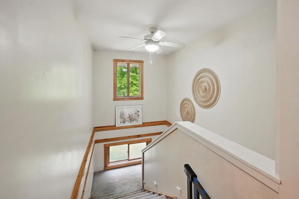 14 Greenleaf Lane Monmouth ME 04259
