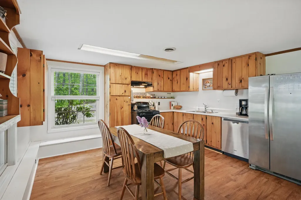 14 Greenleaf Lane Monmouth ME 04259