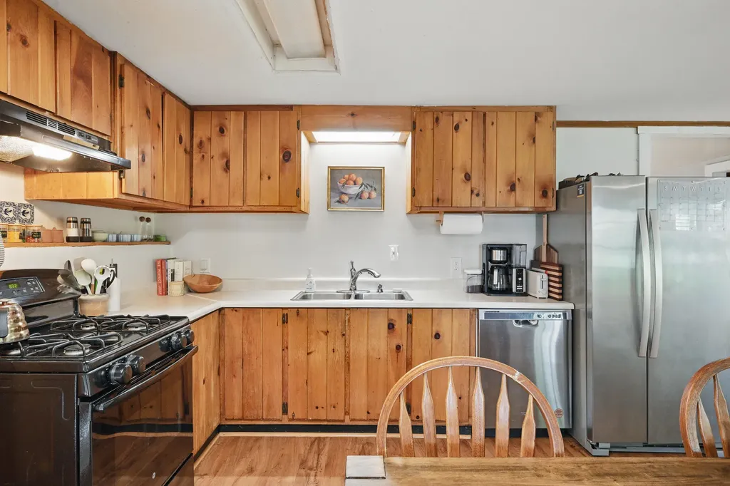 14 Greenleaf Lane Monmouth ME 04259