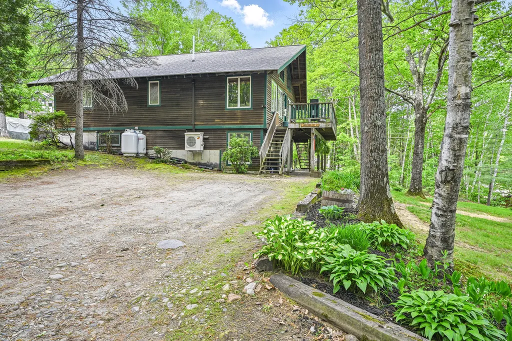 14 Greenleaf Lane Monmouth ME 04259