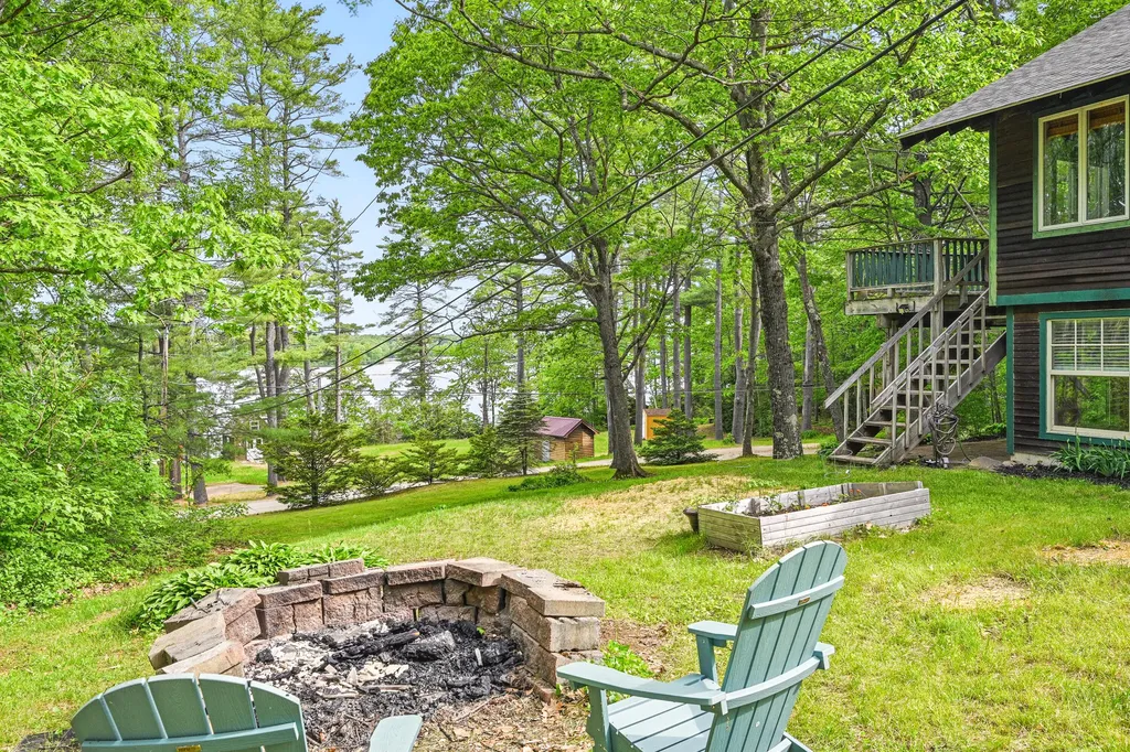 14 Greenleaf Lane Monmouth ME 04259
