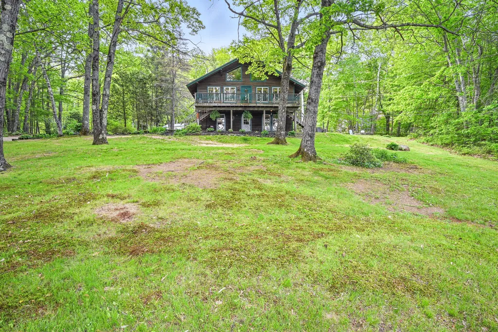 14 Greenleaf Lane Monmouth ME 04259