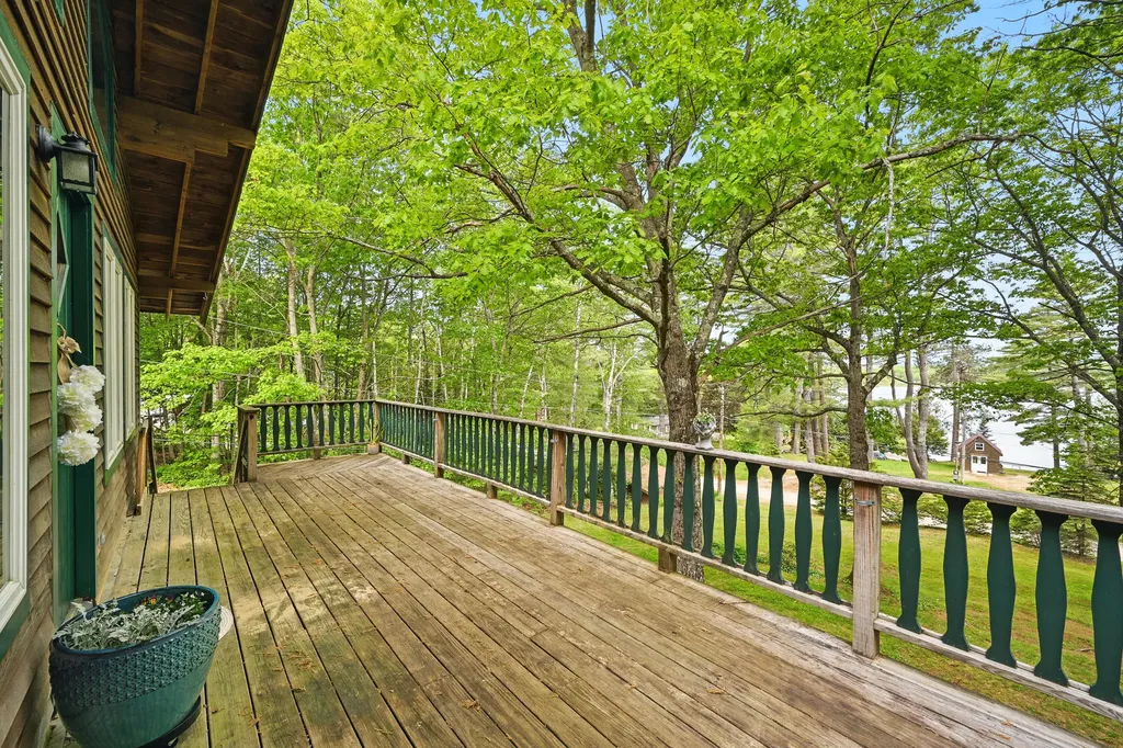 14 Greenleaf Lane Monmouth ME 04259