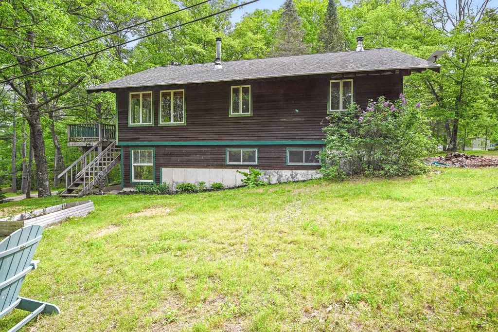 14 Greenleaf Lane Monmouth ME 04259