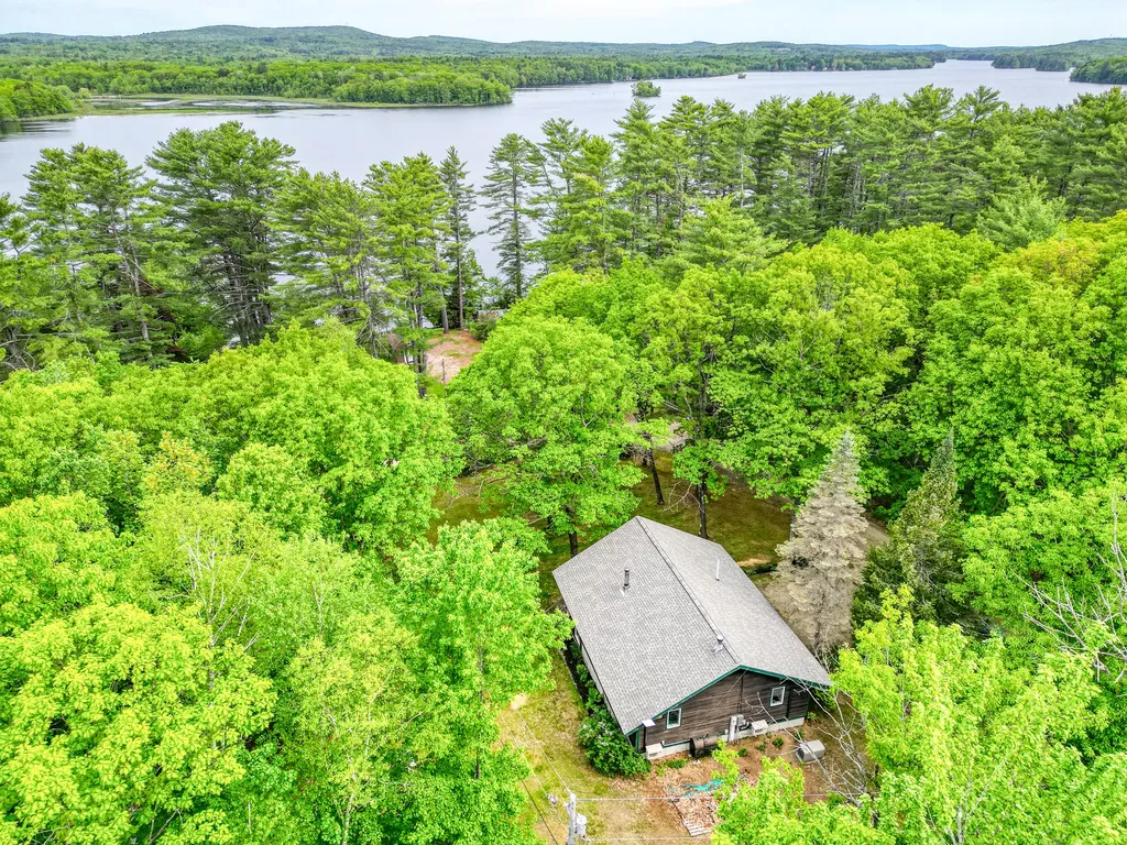 14 Greenleaf Lane Monmouth ME 04259
