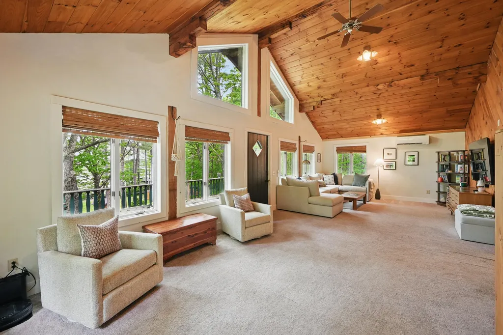 14 Greenleaf Lane Monmouth ME 04259