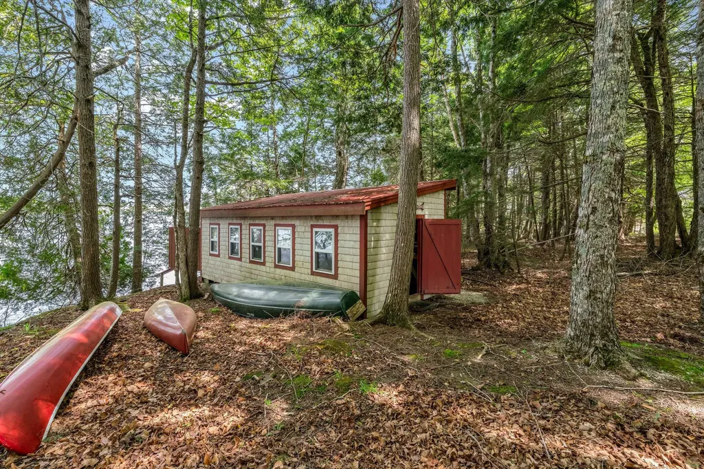 1125 Macomber Mill Road Eastbrook ME 04634