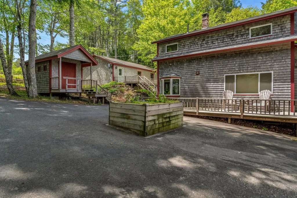 1125 Macomber Mill Road Eastbrook ME 04634