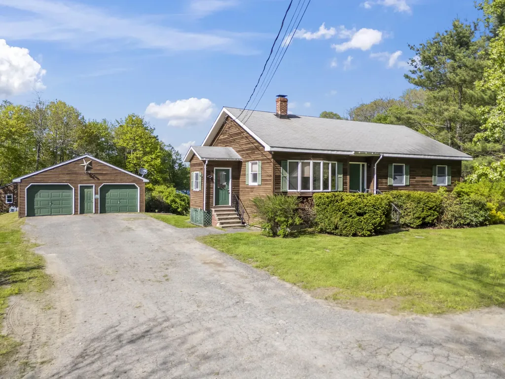 117 Taylor Woods Road Belgrade ME 04917