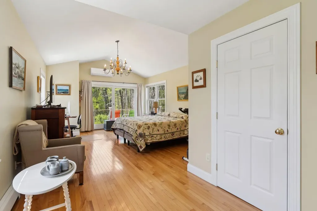 401 Princes Point Road Yarmouth ME 04096
