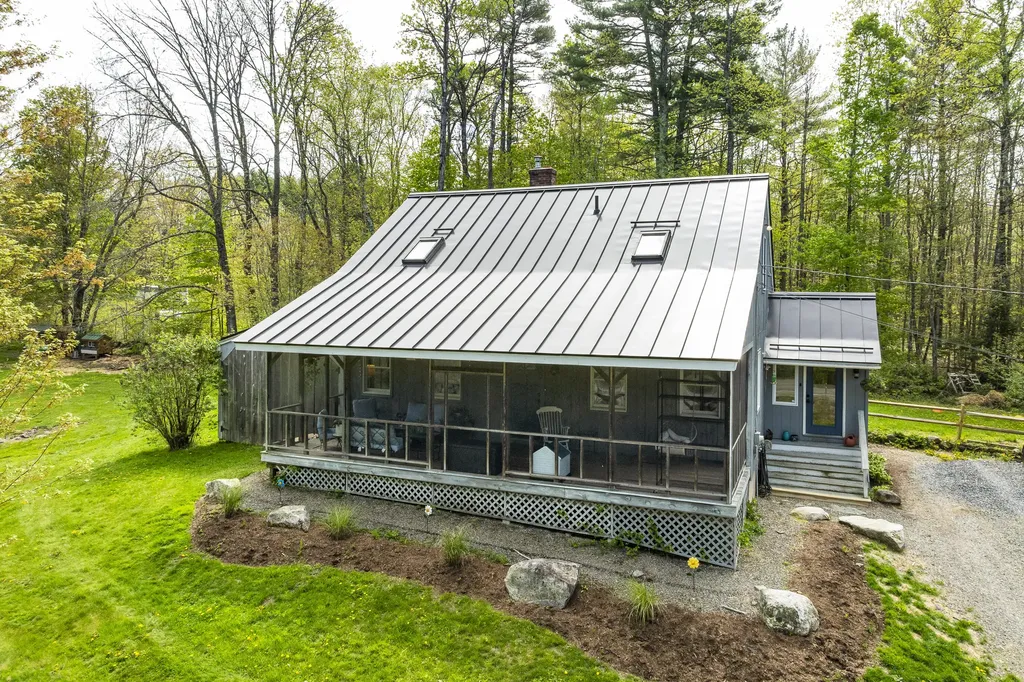 16 East Pond Road Jefferson ME 04348