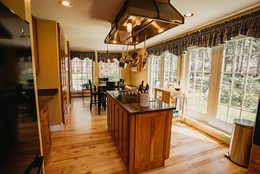 213 South Road Holden ME 04429