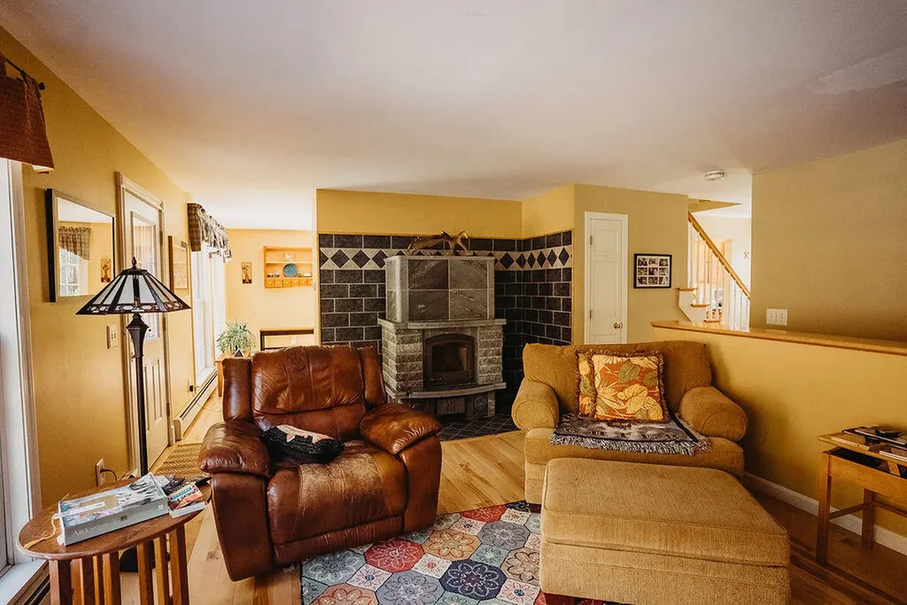 213 South Road Holden ME 04429
