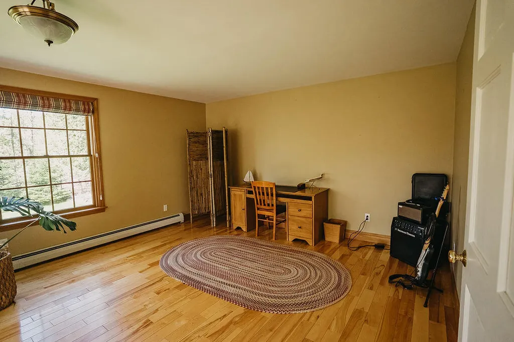213 South Road Holden ME 04429