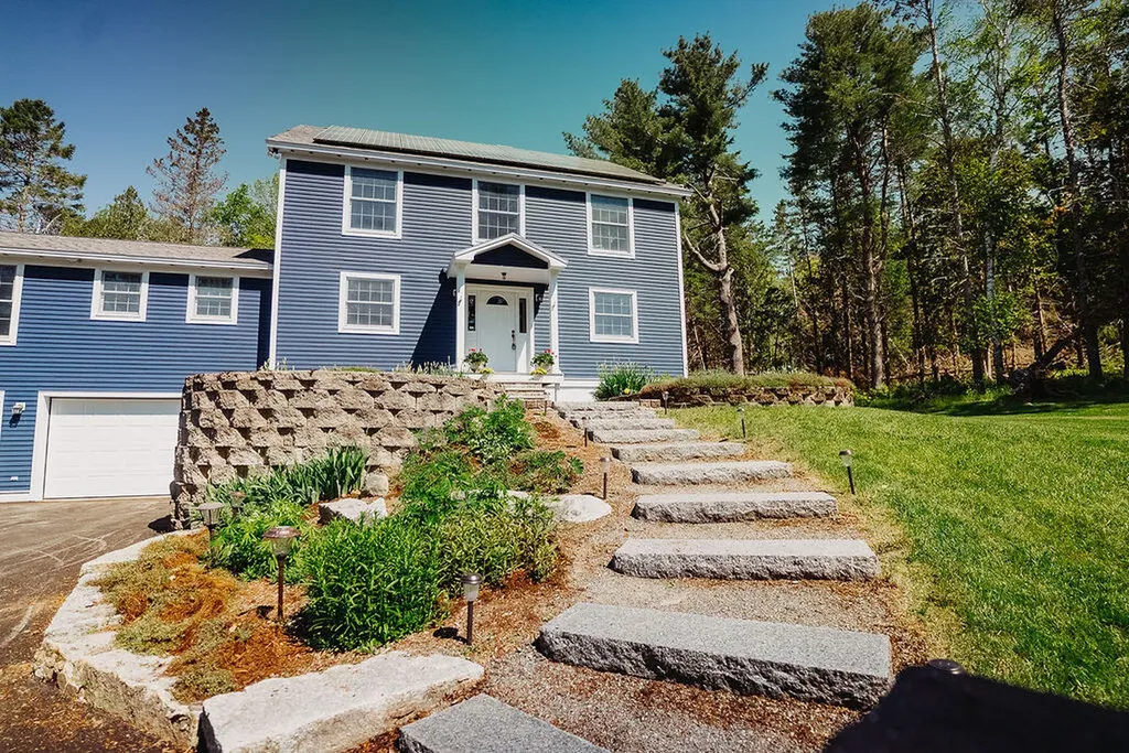 213 South Road Holden ME 04429