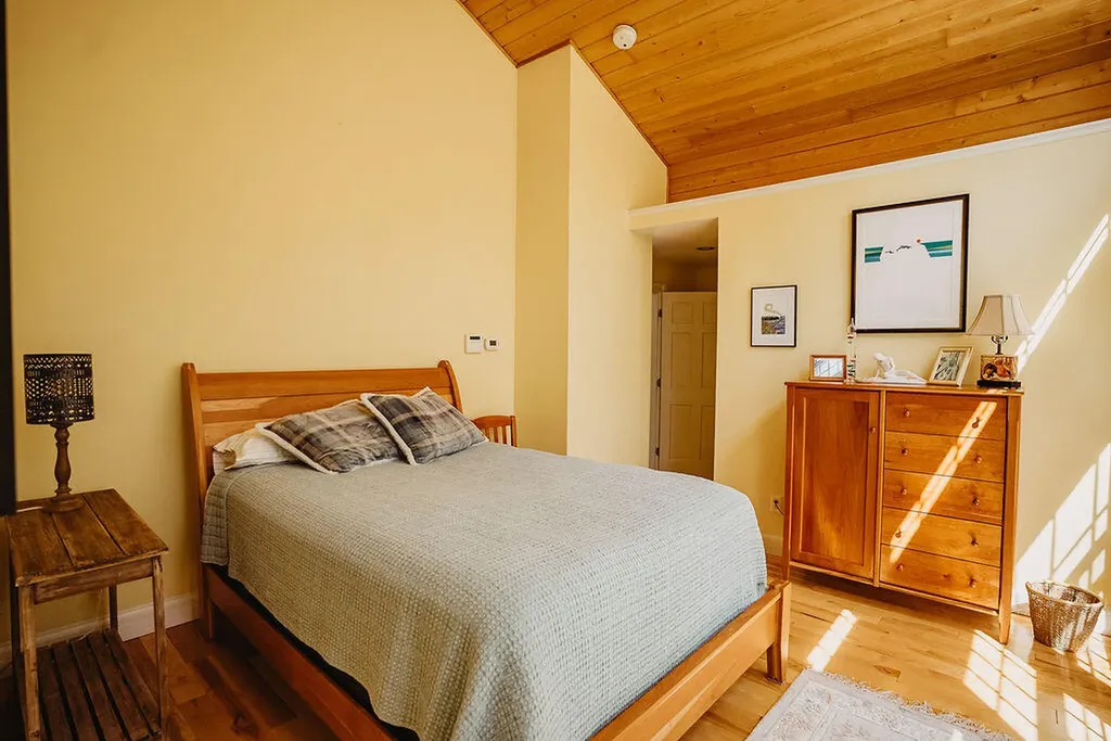 213 South Road Holden ME 04429