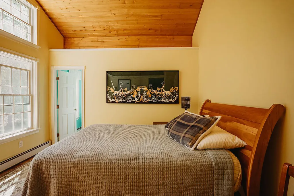 213 South Road Holden ME 04429