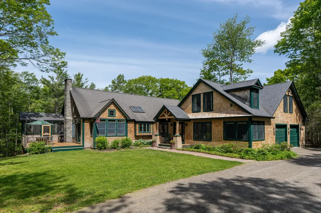 10 Pemasong Lane Yarmouth ME 04096
