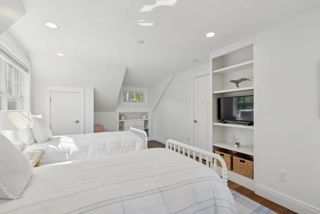 117 Wildes District Road Kennebunkport ME 04046