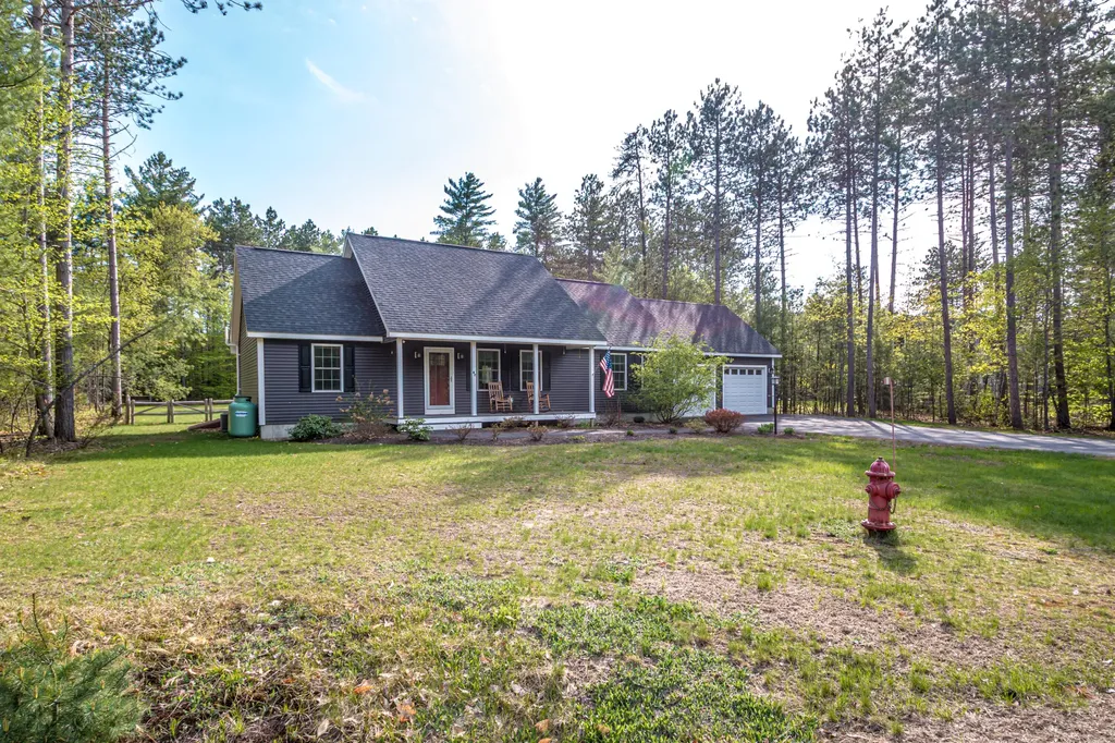 67 Christopher Street Fryeburg ME 04037
