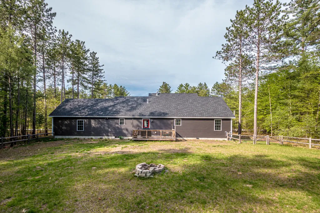 67 Christopher Street Fryeburg ME 04037