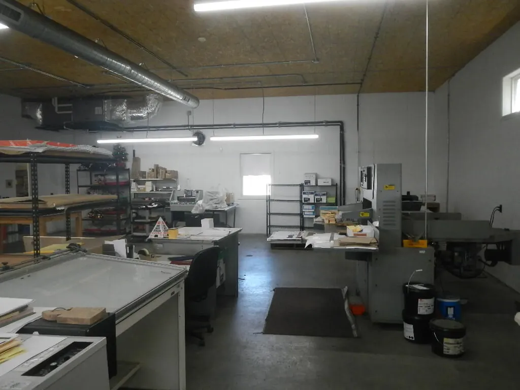 78 W Broadway Lincoln ME 04457