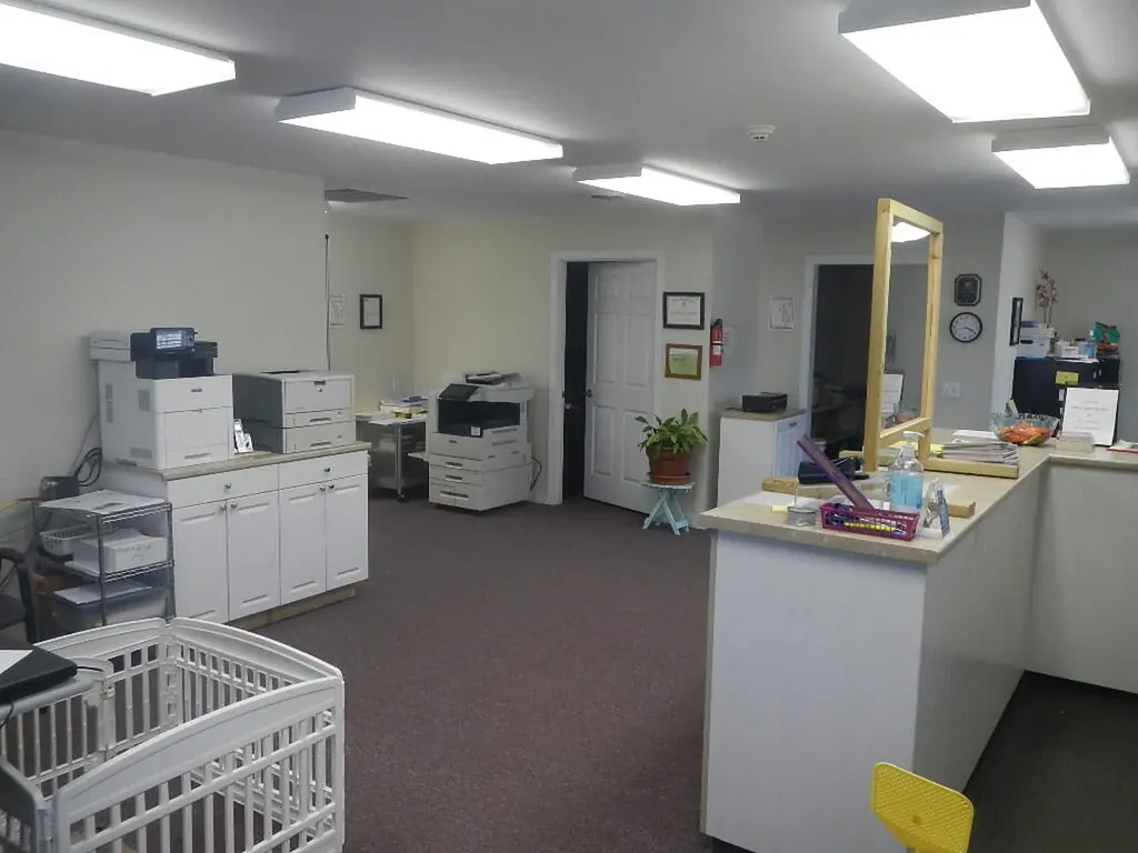 78 W Broadway Lincoln ME 04457
